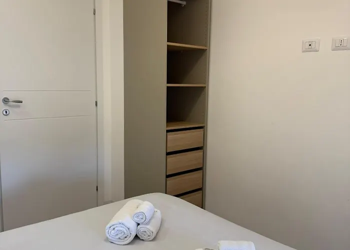 Casa Lidia Apartment *